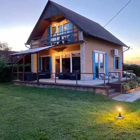 Molo Apartman