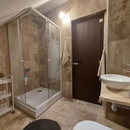 Molo Apartman Апартаменты Балатонфеньвеш