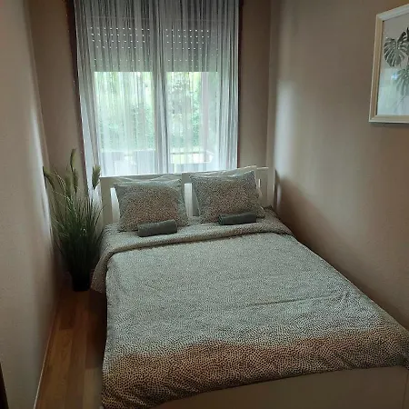 Molo Apartman Балатонфеньвеш