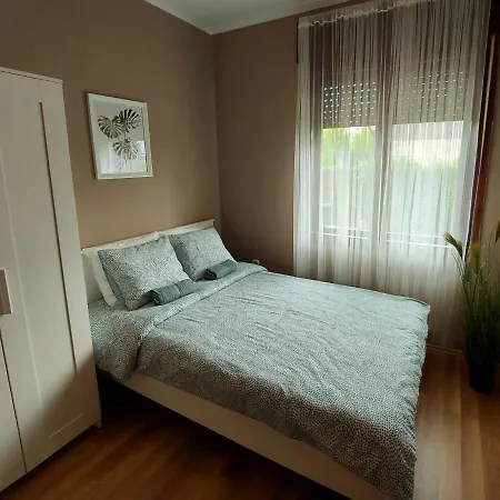 Апартаменты Molo Apartman Балатонфеньвеш